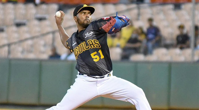 Wendolyn Bautista se viste de Aguilucho