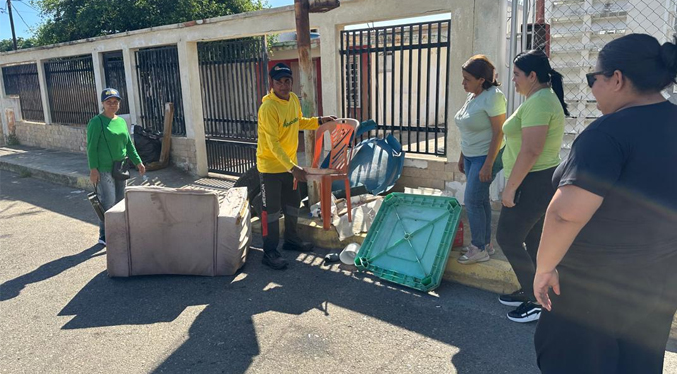 Benefician a más de 60 familias de la urbanización Fundación Mendoza con el Operativo ¡Saca tu Cachivache!