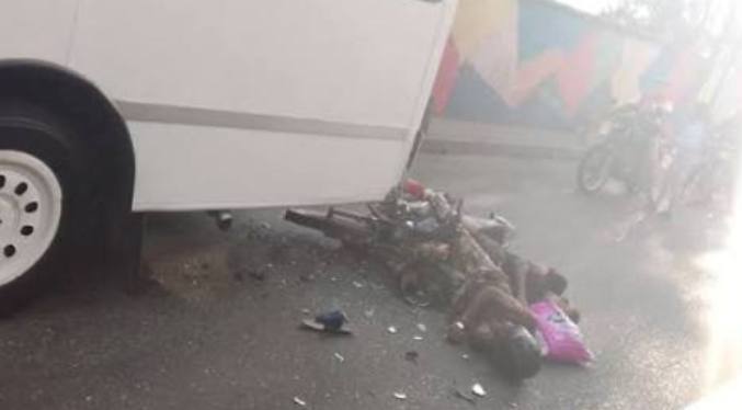 Motorizado fallece tras colisión con unidad de transporte público en Aragua