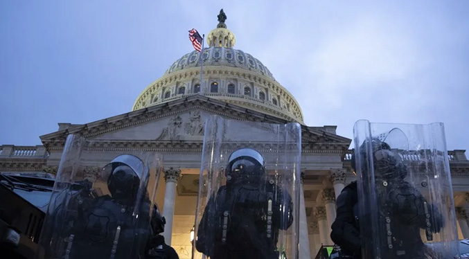 Detenido un sospechoso por intento de ataque con bombas en la víspera del asalto al Capitolio