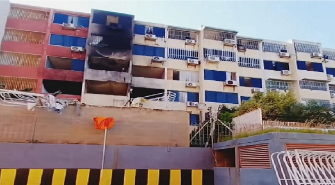 Muere septuagenaria tras explosión por presunta fuga de gas en un edificio de La Guaira