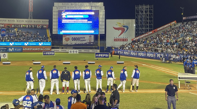 Pasión por el béisbol: Abreu castiga la pelota y domina el Festival del Jonrón Pepsi