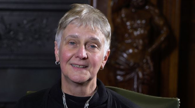 La poeta venezolana Verónica Jaffé: «Lo emocional está ligado a nuestra condición animal»