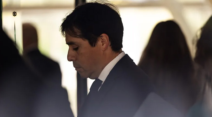 El médico culpable de dar ketamina a Matthew Perry es sentenciado a 30 meses de prisión