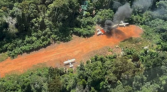 FANB inutiliza ocho aeronaves en pista clandestina ubicada en Amazonas