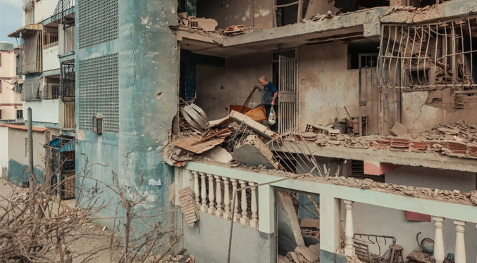 NYT: Al menos 40 muertos, entre militares y civiles, tras bombardeo de EEUU