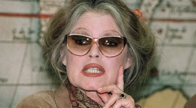 Viudo de Brigitte Bardot dice que falleció por un cáncer