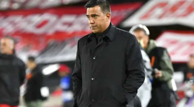 César Farías asume como técnico del Barcelona ecuatoriano y lo califica como «un gigante de América»