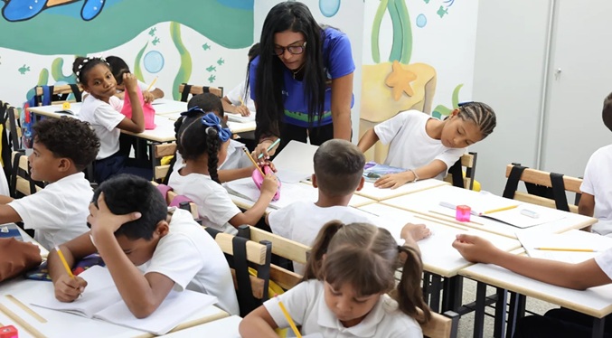 Ministro de Cultura pide a los padres llevar a sus hijos a las escuelas