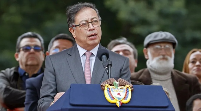 Colombia responde a aranceles de Ecuador con gravamen del 30 % a 20 productos de ese país