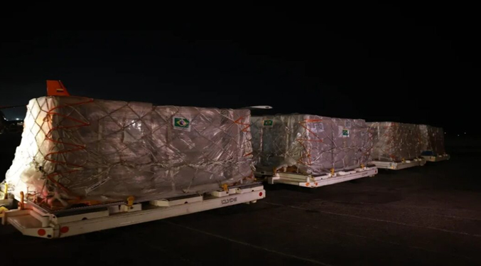 Llegan a Venezuela 23 toneladas de insumos médicos renales de Brasil