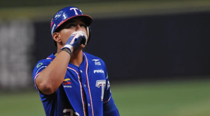 Jadher Areinamo Novato del Año en la LVBP