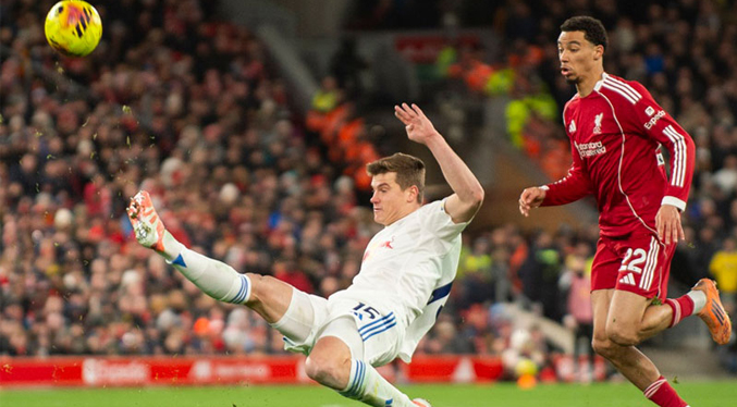 Liverpool inició el 2026 con un empate sin goles contra el Leeds