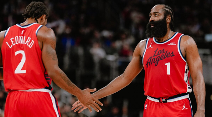 Los Clippers remontan, los Spurs asaltan Boston y los Cavs se vengan de Wolves