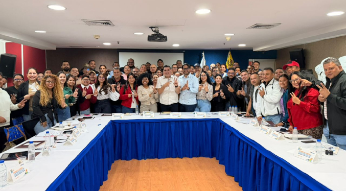 Delegación zuliana del MPyT participa en definición de acciones y estrategias para fortalecer el Poder Popular
