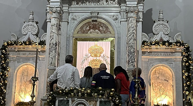 Oficialismo pide a la Chinita por la liberación del presidente Maduro y Cilia Flores