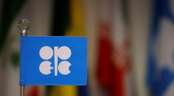 OPEP+ minimiza posibilidad de rápida recuperación de la producción petrolera venezolana