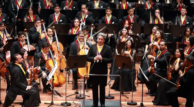 Orquesta Sinfónica Simón Bolívar hace historia al competir este 1-Feb por un Grammy