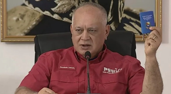 Cabello dice que eventual reapertura de embajadas con EEUU busca proteger a Maduro