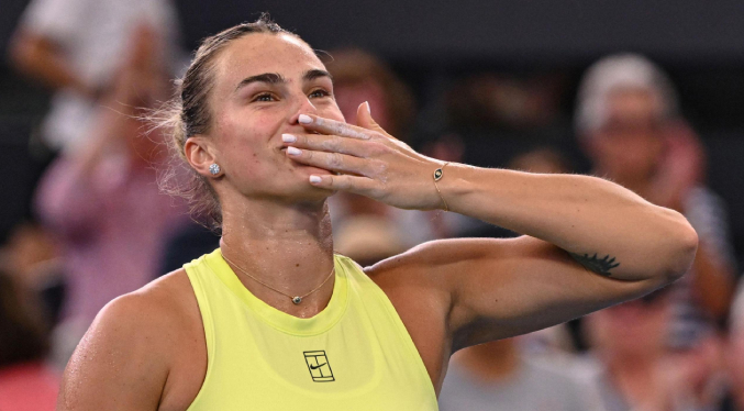 Sabalenka inicia su temporada en tromba en Brisbane