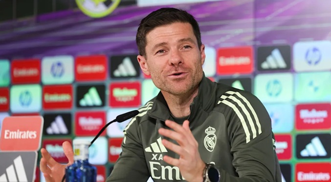 Xabi Alonso no cierra las puertas del mercado invernal: «Tenemos que estar atentos»