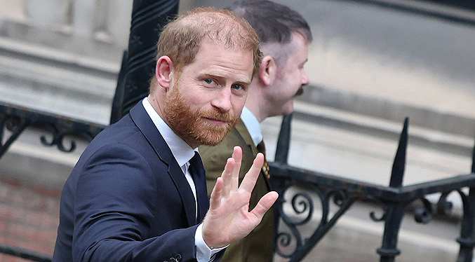 El príncipe Enrique, Elton John y Liz Hurley acusan al Mail de obtención ilegal de datos