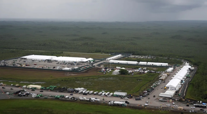 Florida podría terminar pagando el costo del centro de detención de inmigrantes Alligator Alcatraz