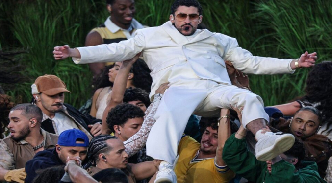 Bad Bunny convierte el show del Super Bowl en una oda de orgullo latino