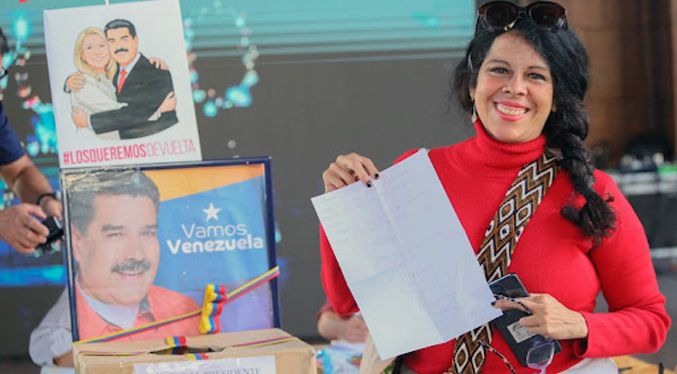 Venezuela enviará a EEUU «miles» de cartas en apoyo a Nicolás Maduro y su esposa