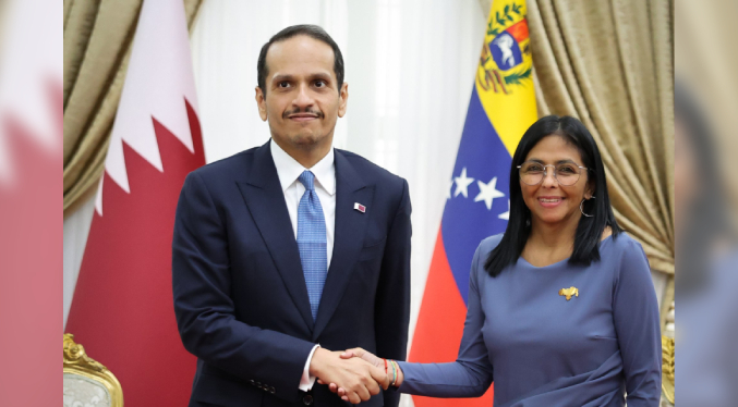 Delcy Rodríguez sostiene encuentro con primer ministro de Catar en Miraflores