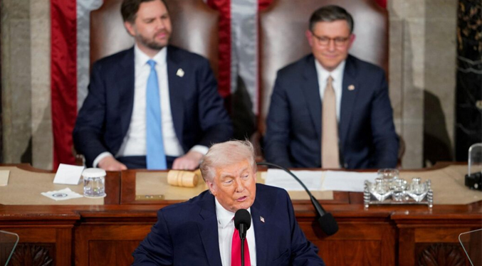 Trump anunció haber recibido 80 millones de barriles de crudo de «nuestro amigo y socio» Venezuela