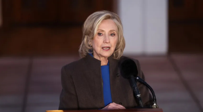 Hillary Clinton acusa a republicanos de encubrir a Trump en caso Epstein