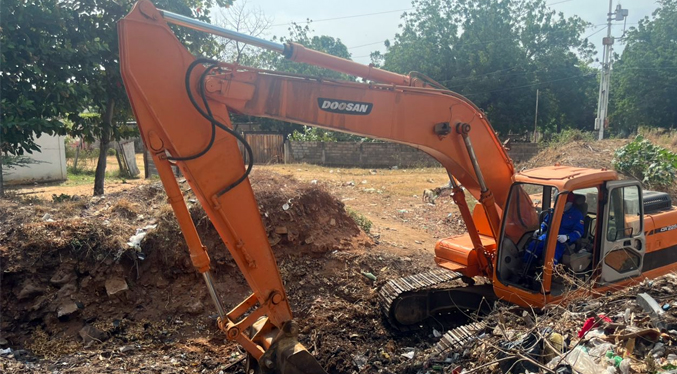 Alcaldía de Maracaibo y Gobernación ejecutan plan preventivo en cañadas de la ciudad