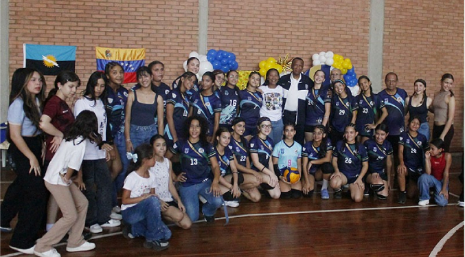 Voleibolistas piden por la unión de la disciplina en su día