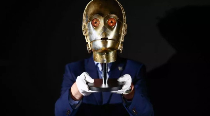 Un arpón de «Tiburón», una chaqueta de «Terminator» y tesoros de «Star Wars», a subasta en EEUU