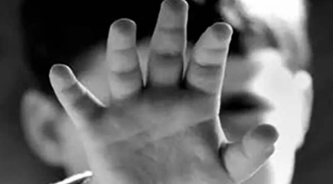 Es detenido por asesinar a su hijastro de dos años