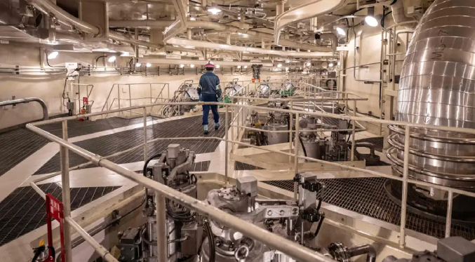 Operadora de Fukushima distribuye electricidad tras 14 años de paralización