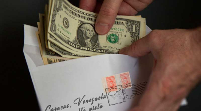 Venezuela seguirá recibiendo remesas en los próximos 10 años, pronóstico de economista
