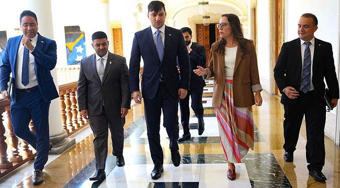 Gobierno aborda agenda con China, India, Vietnam, Corea del Norte, Arabia Saudita y Qatar