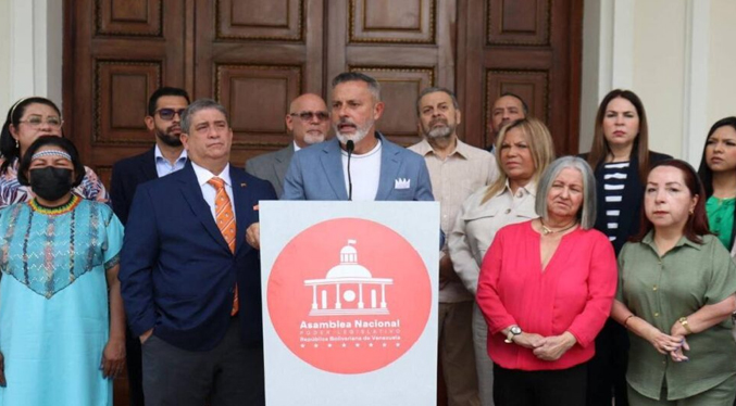 Presentan los postulados a defensor del pueblo y fiscal general (Lista)