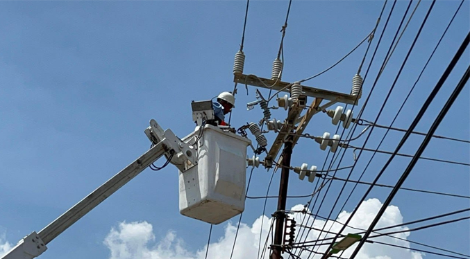 Labores técnicas en redes eléctricas benefician a más de 264 mil zulianos