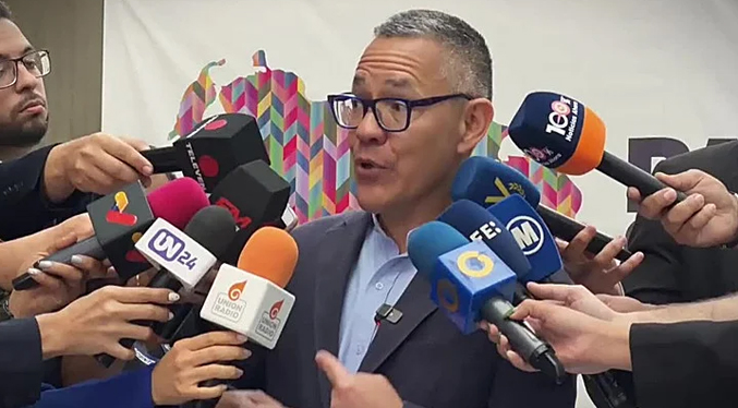 Venezuela evaluará con medios de comunicación «algún tipo de violación a la libertad de expresión»