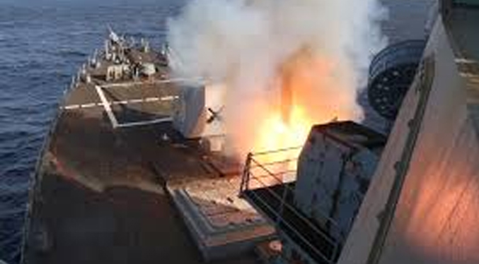 EEUU reporta la destrucción de 17 barcos y 100 misiles balísticos de Irán