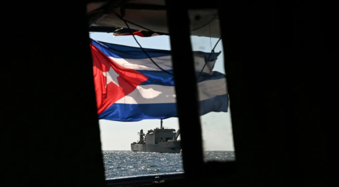 México busca a dos barcos desaparecidos que llevaban ayuda a Cuba