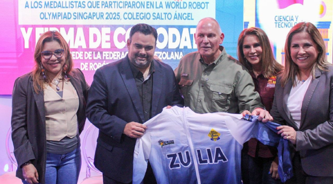 Medallistas de robótica del colegio Salto Ángel: “Hemos demostrado que tenemos conocimientos y la capacidad de innovación”