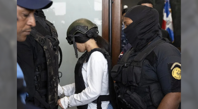 Dejan en libertad a la cantante Yailin La Más Viral tras arresto por porte de armas