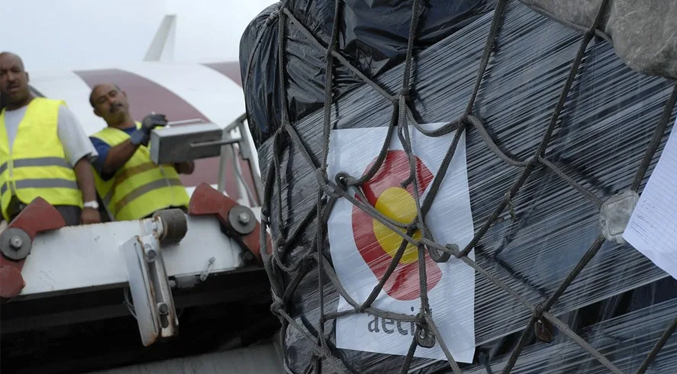España enviará a Cuba mil kits para necesidades básicas y placas fotovoltaicas