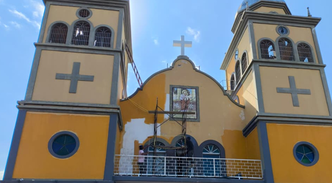 Alcalde Marco Perrotta inició los trabajos de pintura de la iglesia de San José de Perijá