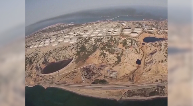 Trump amenaza con destruir isla de Jarg si no se logra pronto acuerdo con Irán