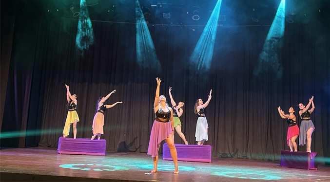 Jazz Ballet del Zulia se consagra a sus 26 años en el Teatro Bellas Artes